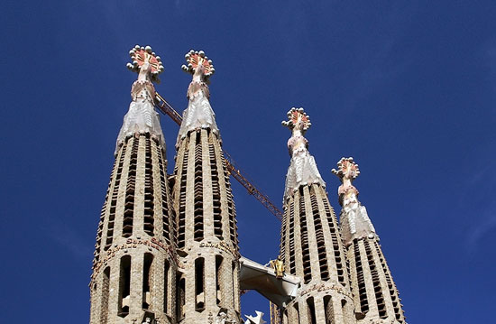 Věže chrámu Sagrda Familia v Barceloně